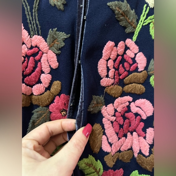 Due Per Due Embroidered Longline Cardigan Floral Velvet Trim M Embroidered - Picture 4 of 7